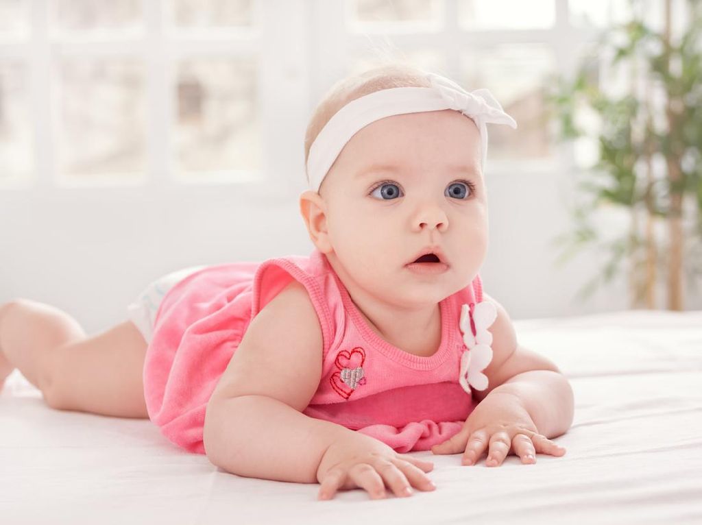 100 Nama Bayi Perempuan Bahasa Inggris dan Artinya, Lengkap dari Huruf A - Z